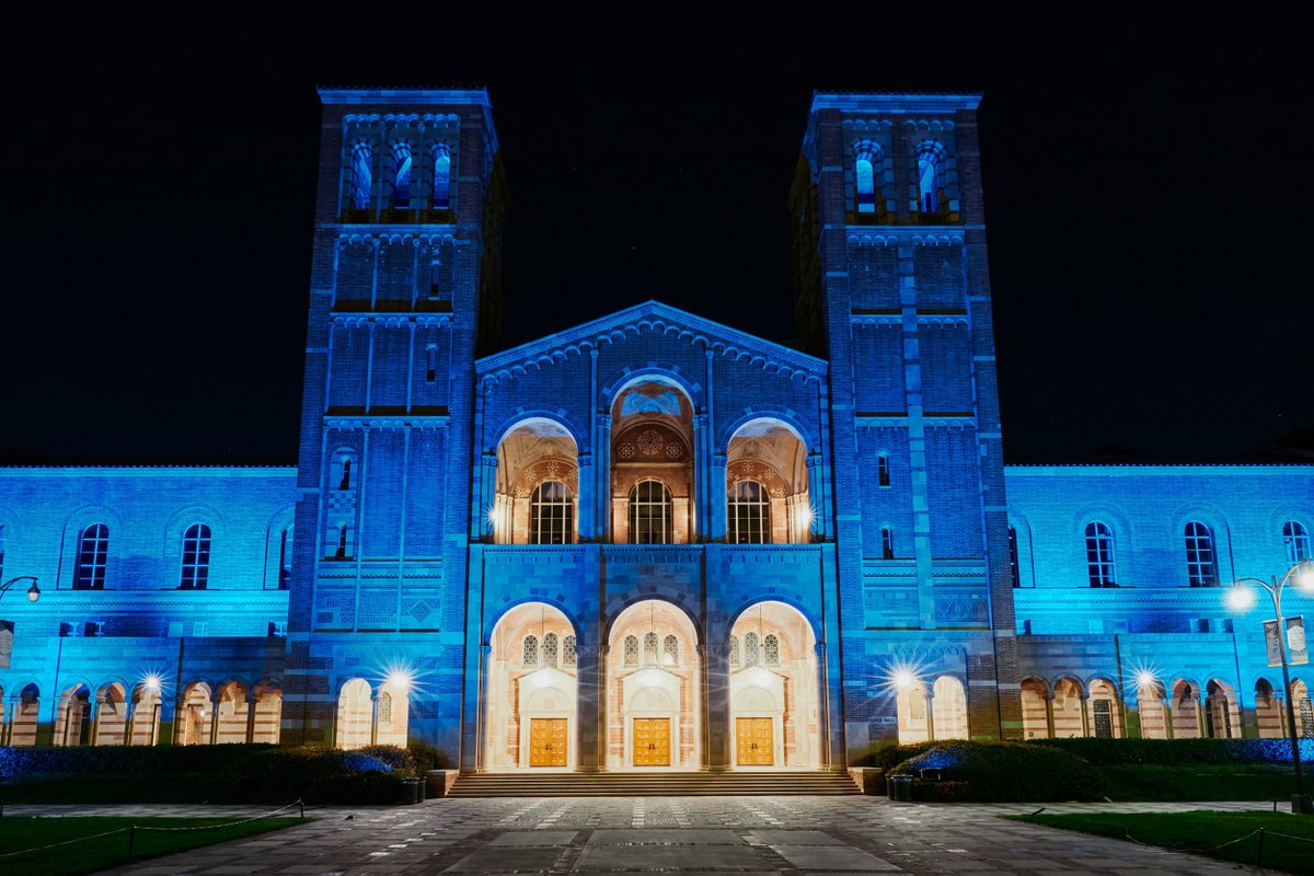 SOLIDarity 🔵🟣🟡🐻 #TeamLA
#LightItBlue