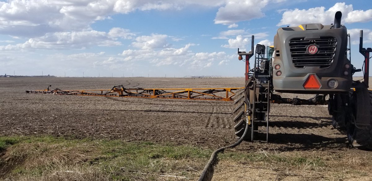 ag_midwest's tweet photo. @DFarms001 Does your outer extension after the 70 ft fold flop around much? Ours does more than I would like, and not sure how to fix 🤔 https://t.co/mEmucEytLy