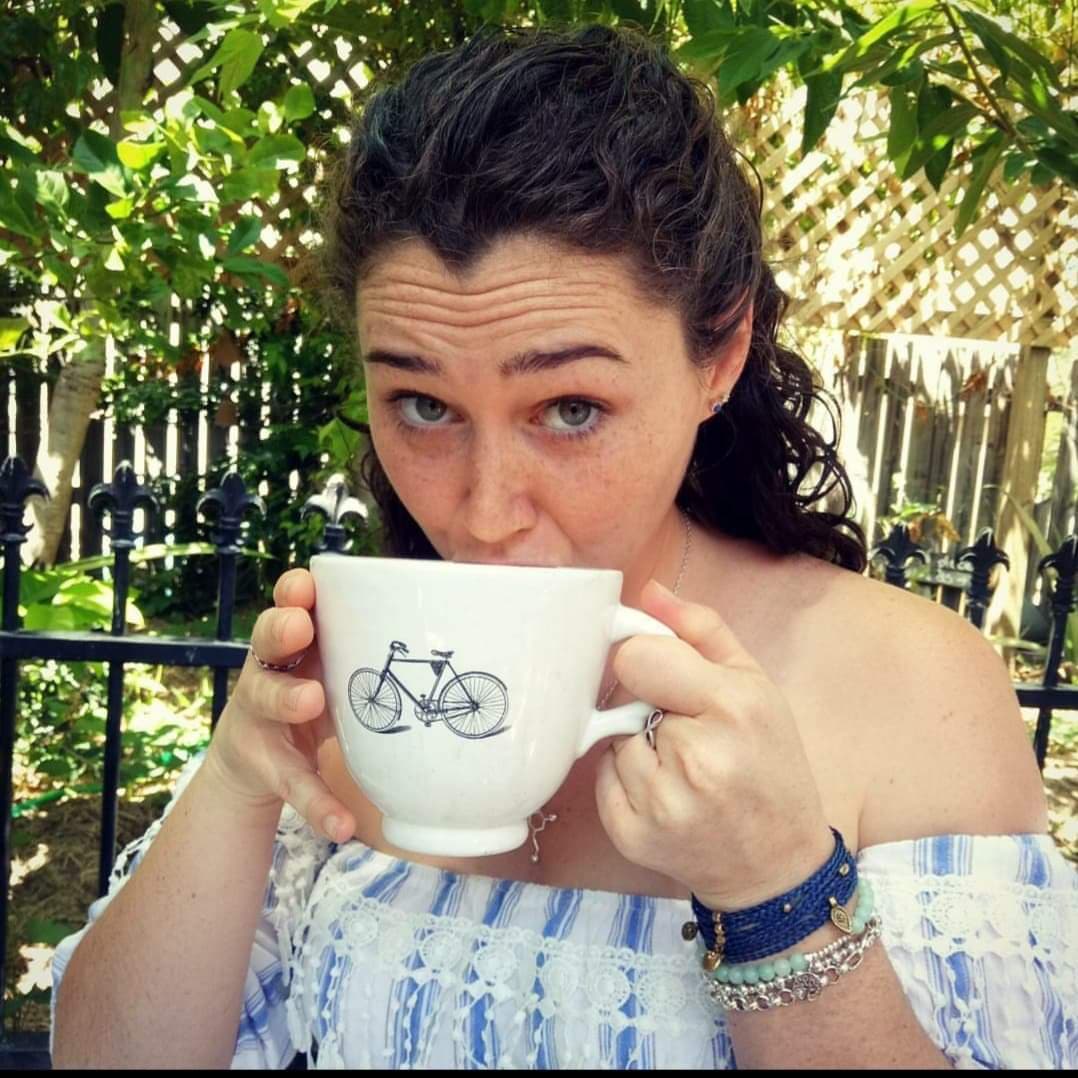 CBioinnovation's tweet image. It is Friday and is time to present our next #HumansofGenecology 
Dr Tamieka Fraser from #PathogenOmics team working on #COPD bacterial infections 
@TamiekaFraser summed up in 4 photos:
#scientist; #coffee enthusiast; new #dog #Ivy mum and see below for Photo 4 🎣😉
@usceduau