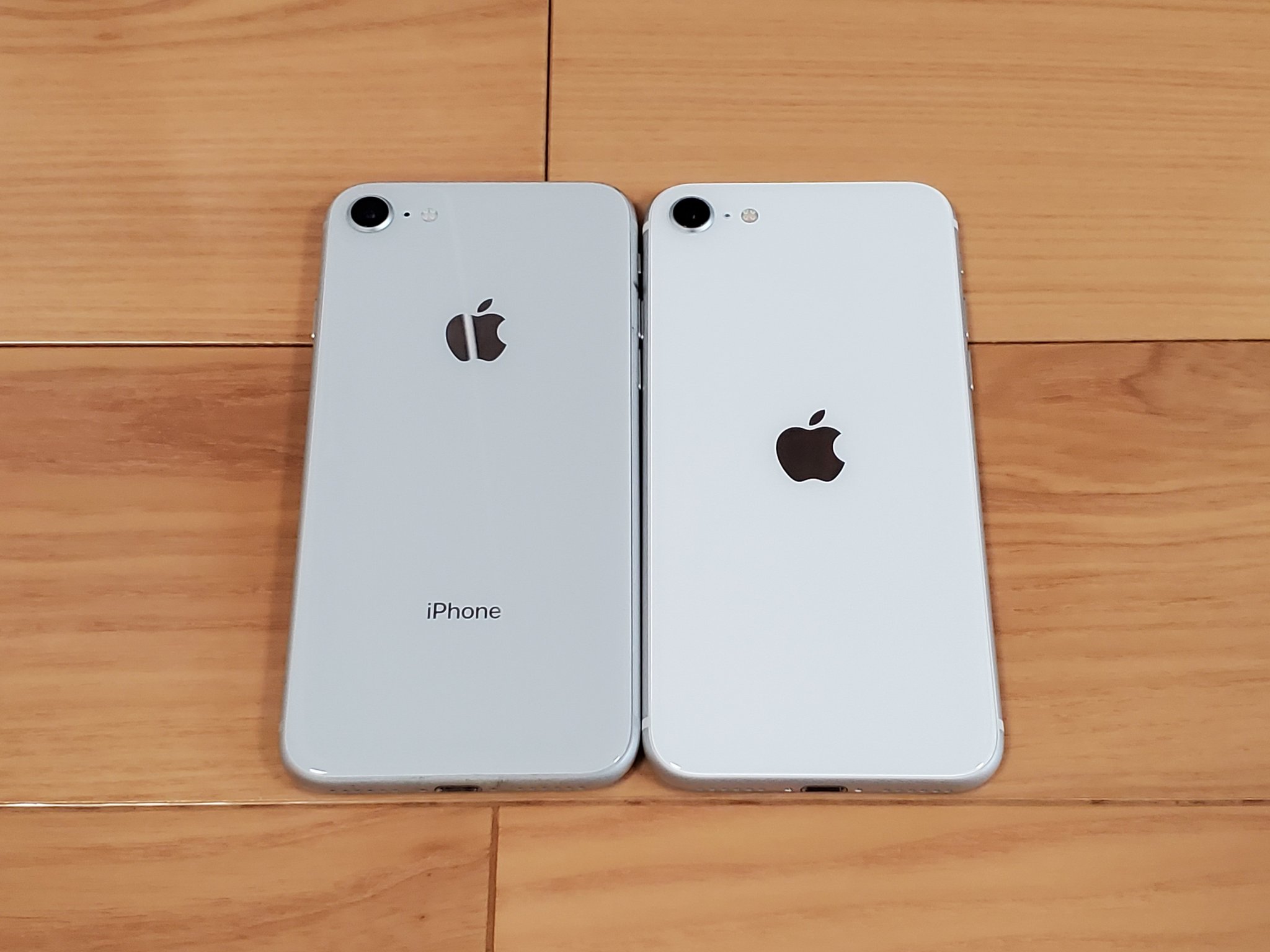 新品最安値  ホワイト iPhoneSE2 スマートフォン本体