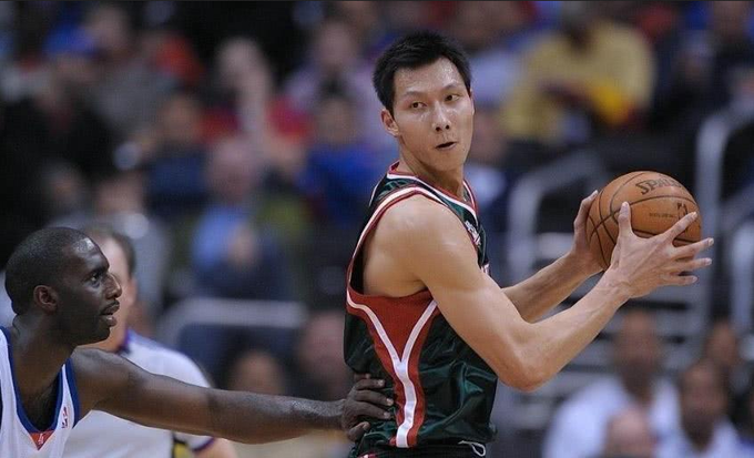 重看易建聯選秀報告：身體素質亞洲頂級，年齡成爭議，模板太嚇人！-黑特籃球-NBA新聞影音圖片分享社區