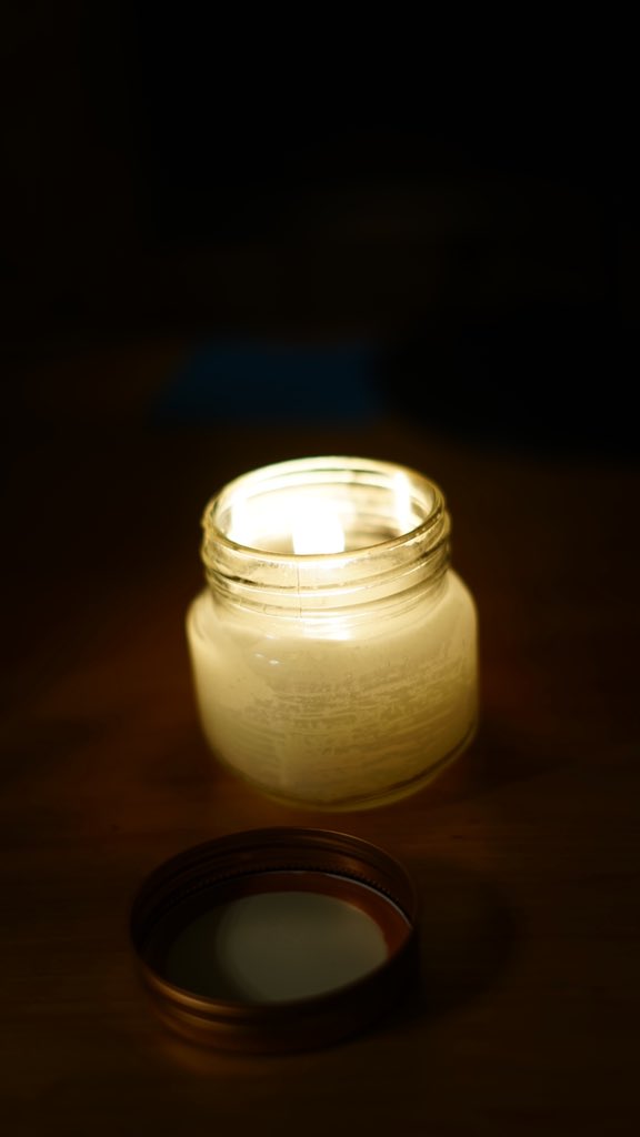 synora_'s tweet photo. HELLO EVERYONE!! I’m starting to sell my candles in hopes to help pay for school! If you have any questions please feel free to DM me! 😁 the link for the form is in my bio! Please help me spread this with a RT 💖💖 thank you!! 🥰 https://t.co/MAEIjIU9u2