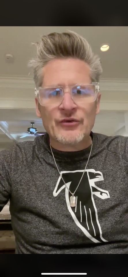 FrontOffice69's tweet image. When the manager at Urban Outfitters makes the pick