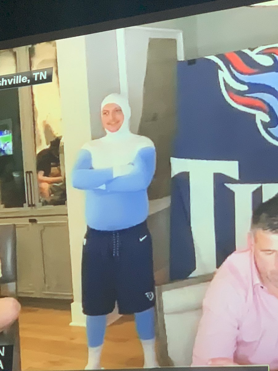 AndyHolloway's tweet photo. Mike Vrabel understands that to win you surround yourself with the best. https://t.co/kGmUpQ1me9