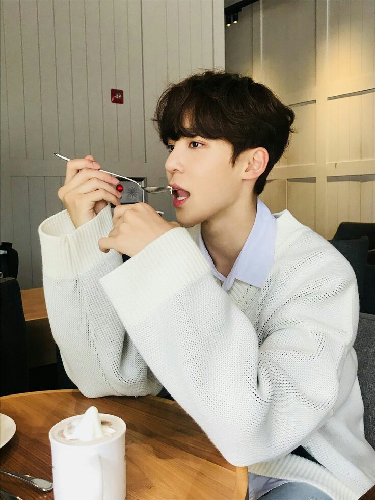 yunho ;