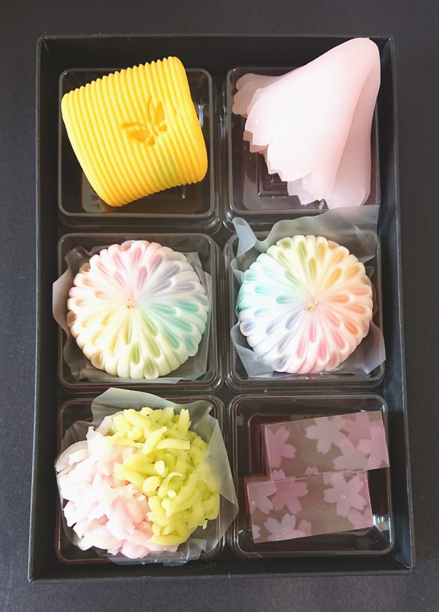 Taka Kaji フリーの和菓子作家 三納寛之さんの春の和菓子 やっぱり和菓子は日本の誇る芸術品だと思う 和の菓さんのう 三納寛之 桜凛彩菓 宵花火 和菓子 春の和菓子 上生菓子 T Co Tmntkbm0ri T Co 0diak62tgq Twitter
