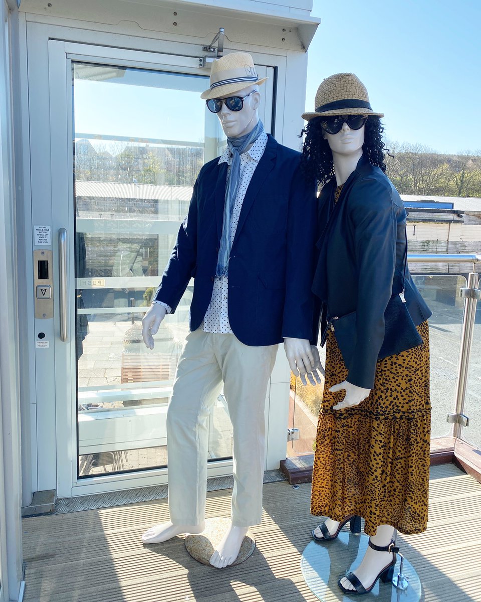 ObloBar's tweet photo. We know you’re rocking the animal print today Juliet and that the sun is shining, but Romeo has no shoes on and that’s certainly not acceptable social distancing!! 🙈🤣#fridayfeeling #hipsdontlie #animalprint #lookingdapper #weekendaffair #romeoandjuliet #tellthestory #eloping https://t.co/YVUWGoDiMz