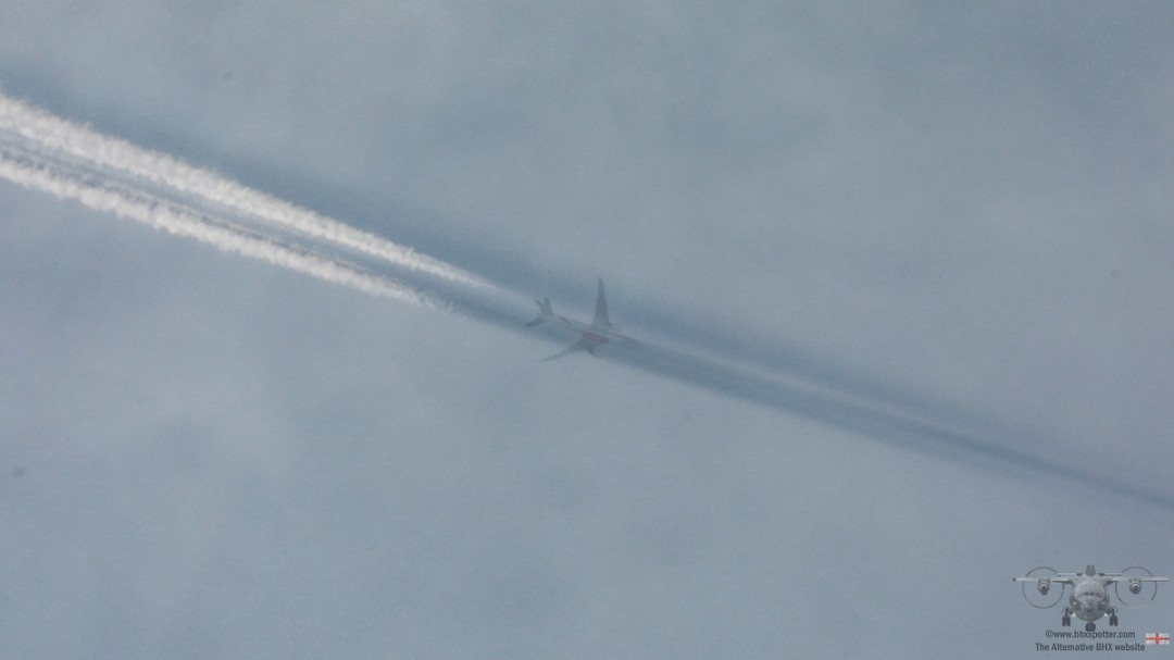 bhxspotter33's tweet image. Emirates B77F A6-EFG AMS-ORD overhead BHX on 22/04 ...making this unusual trail/shadow effect.
#potncargo #avgeek #overflight #highflyer #aviationphotography 

flic.kr/p/2iTDJk7