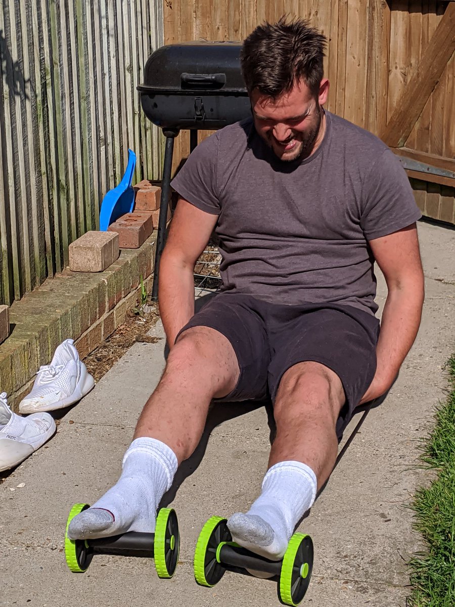 JonnyDavies88's tweet photo. Morning work out day 3....
Let's get #phyiscal #sweaty #FitnessGoals https://t.co/DP1iExQuHE