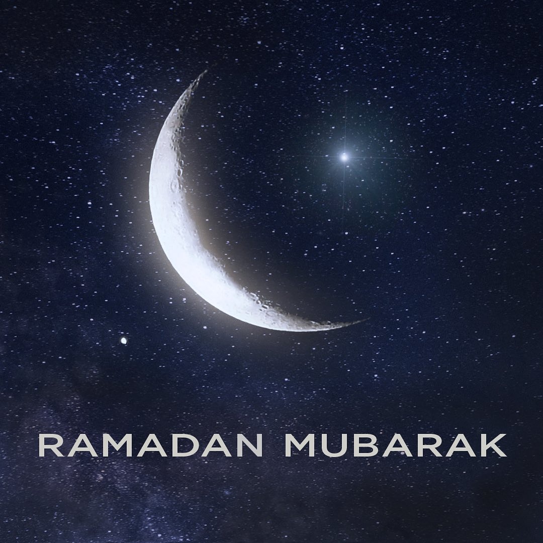 DefenceSikhNW's tweet photo. DSN wishes all those celebrating a #RamadanMubarak
Especially those #Navy #Army #AirForce #CivilService personnel across the globe & their families celebrating.
@TheAFMA
#Ramadan #Defence
#ramadanmubarak2020 #staysafe #Engagement #DefenceSikhNetwork https://t.co/g7fI0FHHPM