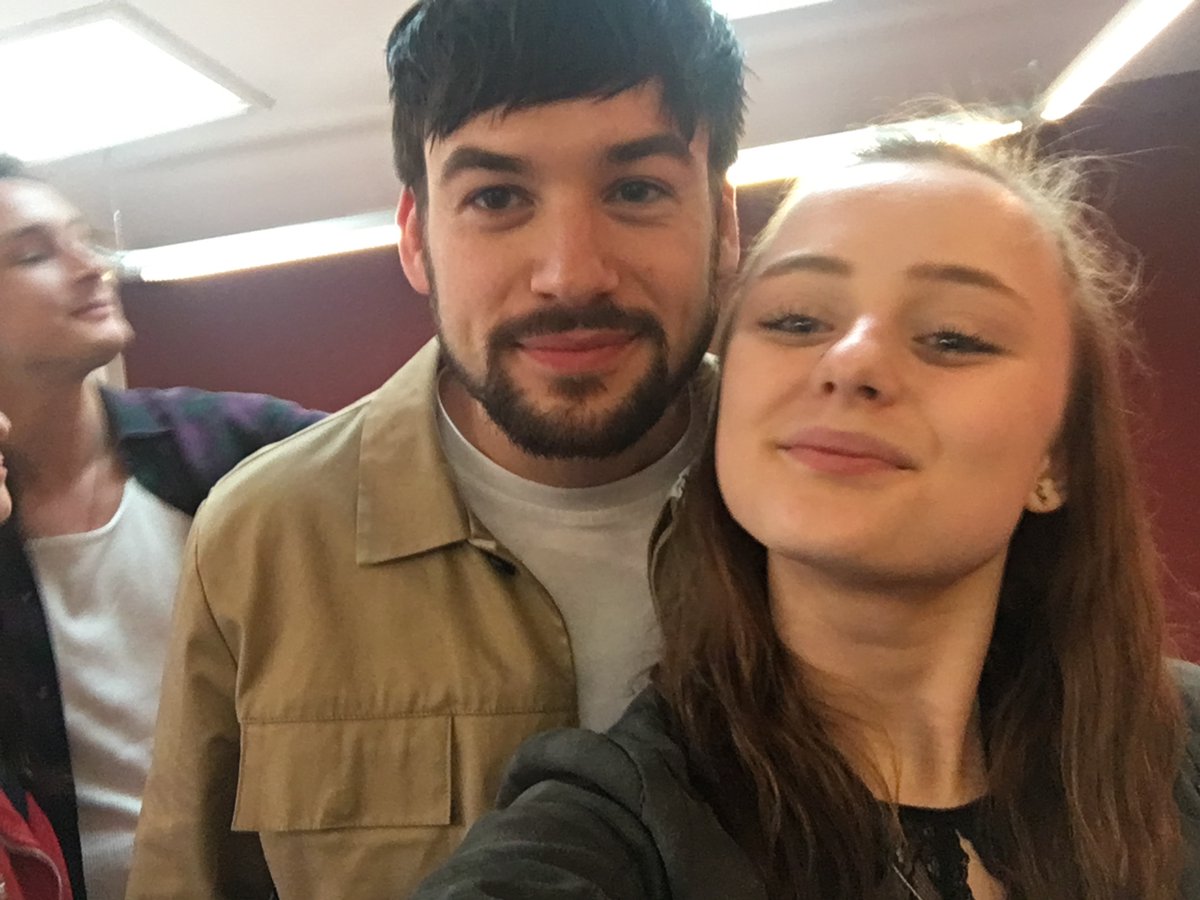 BONUS: I won a Meet&Greet contest to meet the boys and I was soooo nervousBut Matty was SO good to calm me down, he& #39;s so sweet.