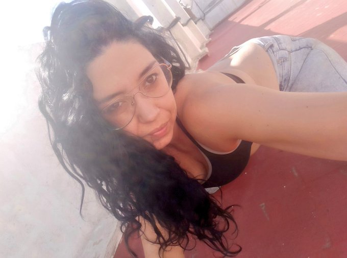 Buenos d&iacute;as!!!!!!! Alguien quiere jugar conmigo?????? Mmmmmmm https://t.co/GAZFFTwMBC