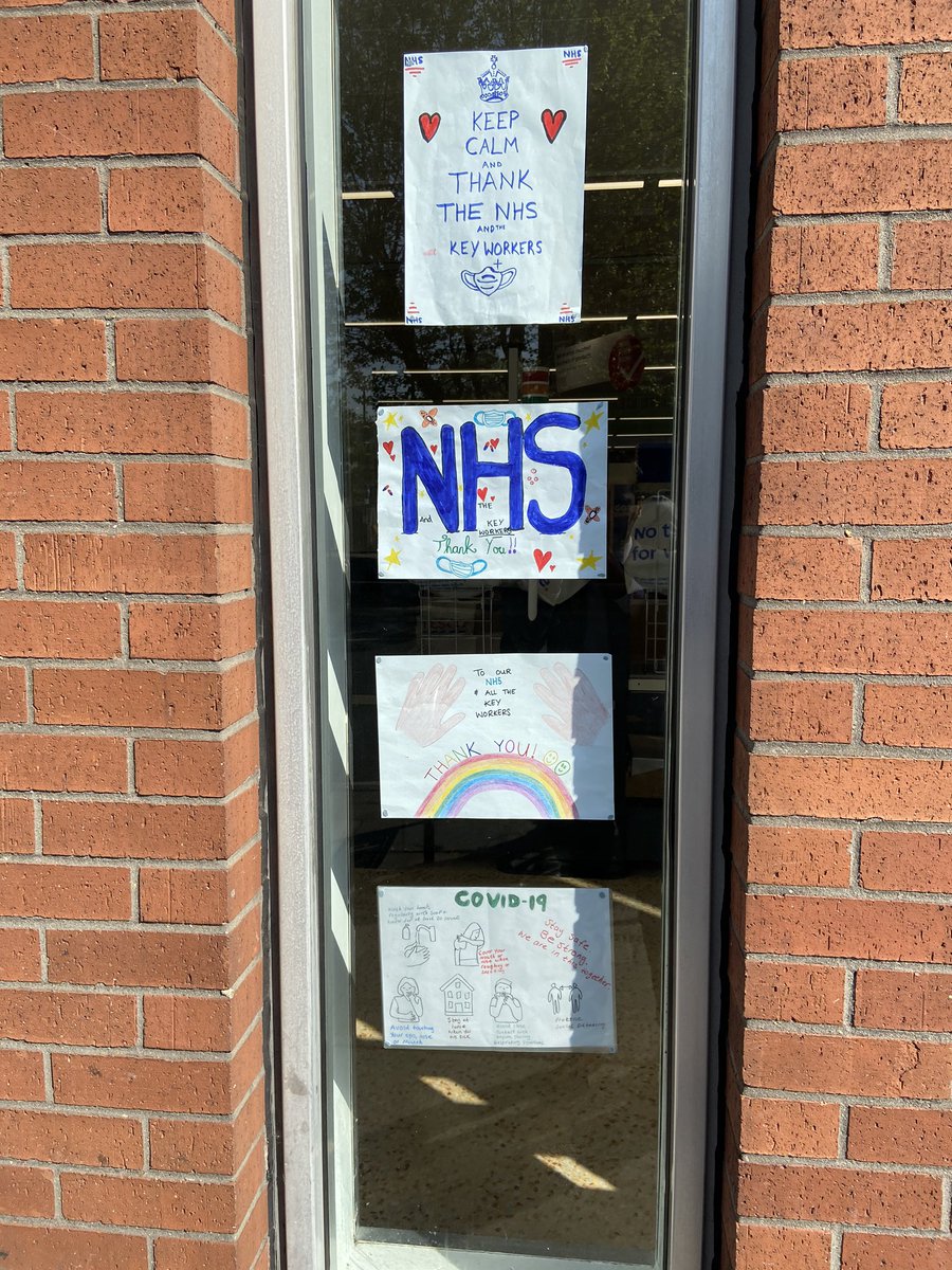 inthiH's tweet image. Thank you to all the local kids at Bethnal Green Tesco metro for dropping their drawings in support of @NHSuk and all the key workers @BartekBlaszak @martintsmith @kevintindall @aliw_tesc