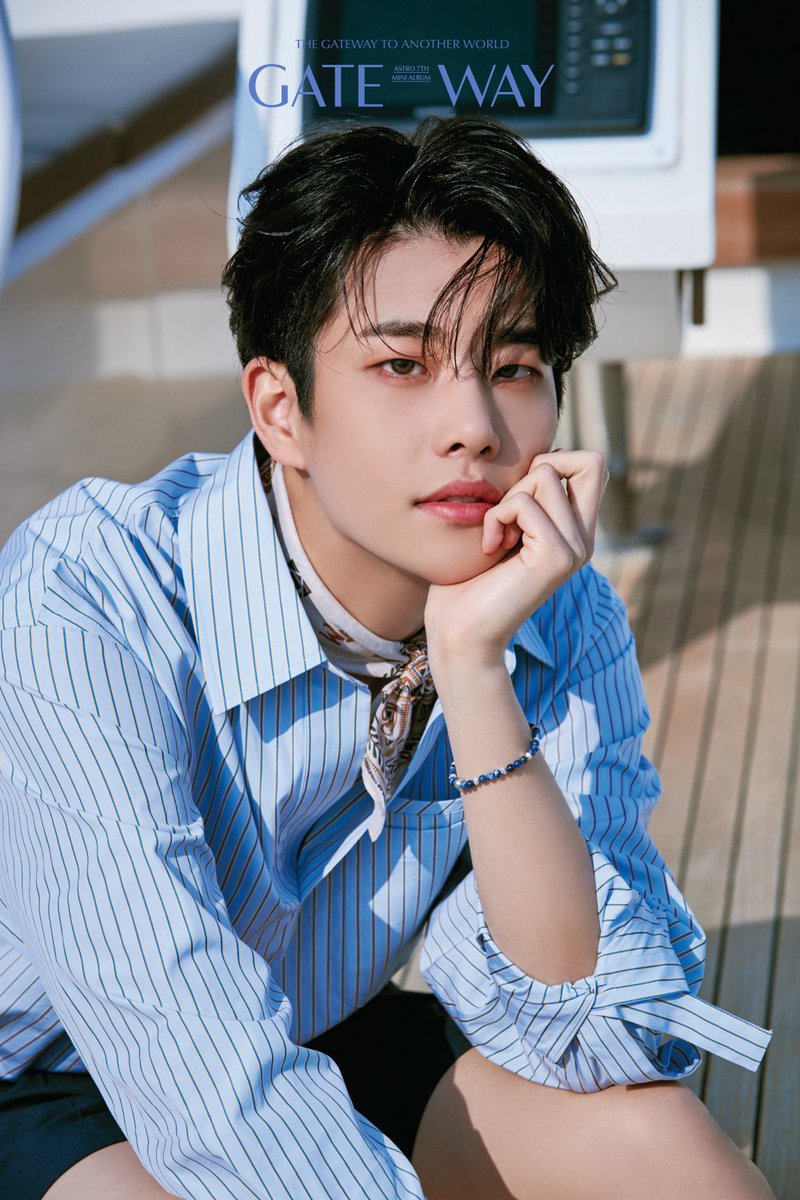 Астро группа mj. Ким мёнджун astro. Менджун astro. Astro mj. Мёнджун astro.