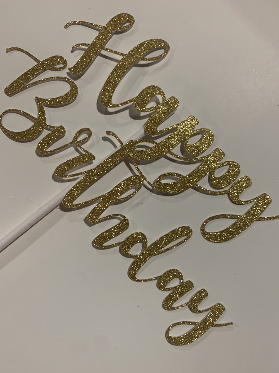 LessUrbina15's tweet photo. Personalized cake toppers made by Muah😘 https://t.co/vm1NubpqXb