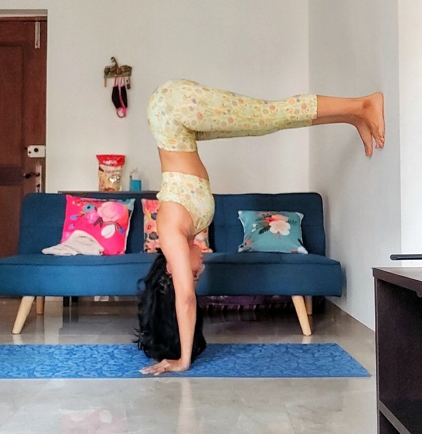 MadhaviActress's tweet image. There may me tough times, 
But the difficulties which you face 
Will make you more 
DETERMINATED...🧘
#lshape #confidant 😊 #mysoul #vibe #qurantinethought #today #yogagirl #yoga #ashtanga #yogi #loveyourself #focus #practice #gratitude #blessed #goodfeeling #doyoga #fridaymood