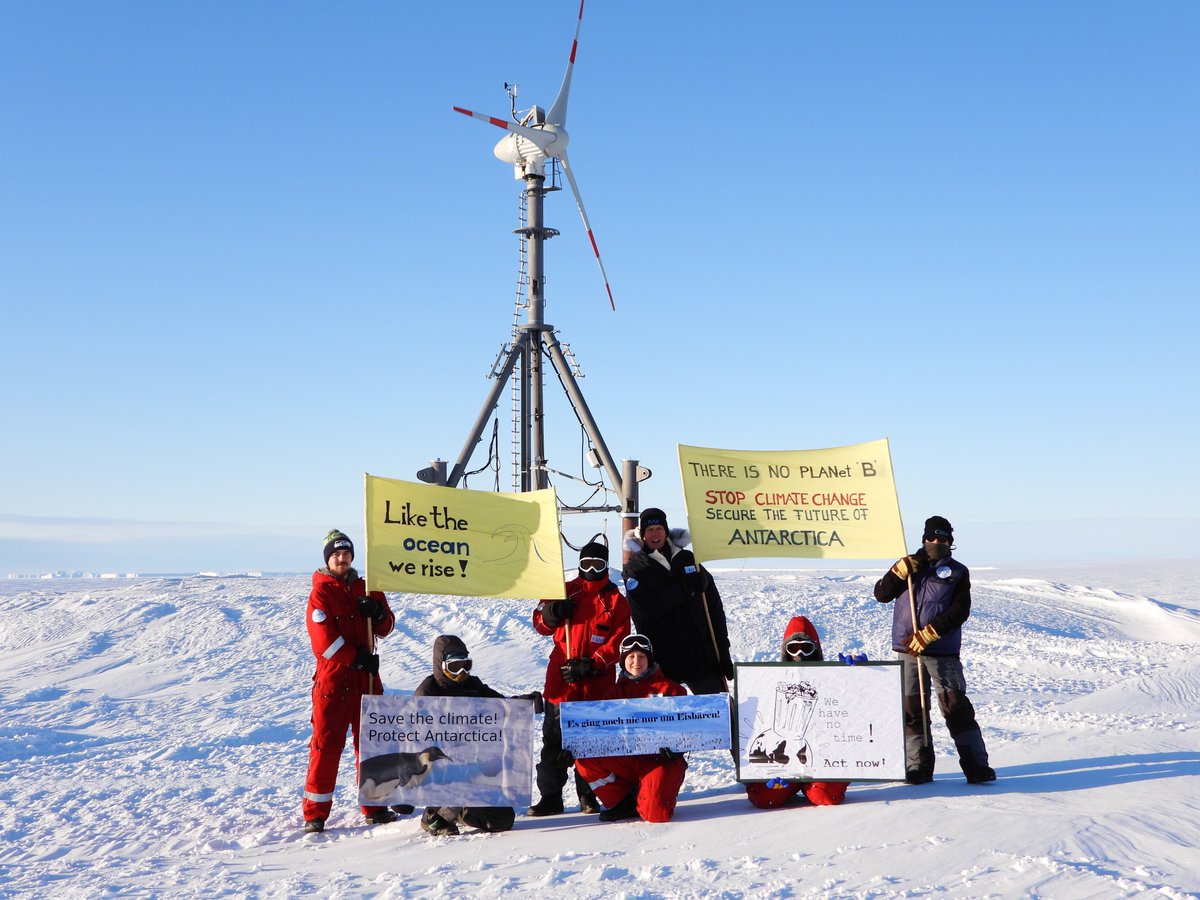 From Pole to Pole, #AWIs4Future support the #ClimateStrikeOnline demanding to #FightEveryCrisis! Our research delivers the facts, NOW its time to act! Act on our scientific advice as you do on epidemiological data!
#FlattenTheCurve coz it cant be reversed!
📸C Rohleder, W Almeida