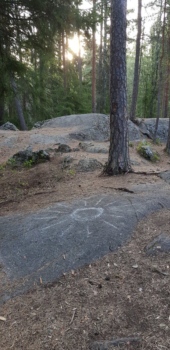 Double sunshine!!!! Truly a great grand today!!!!! *wave*