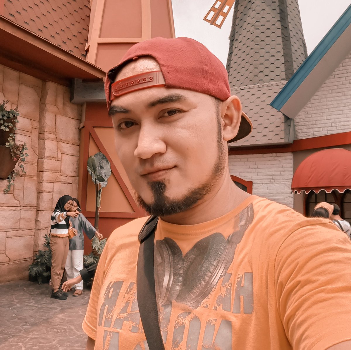 KangLut84's tweet photo. #FotoProfilBaru https://t.co/HIluFxrSfE