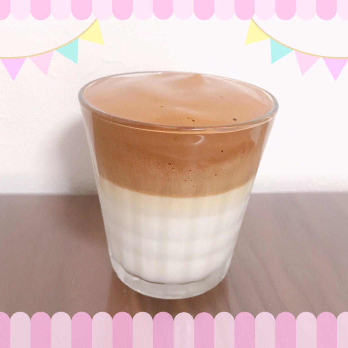 本名陽子 グラブルのグレイスです タルゴナコーヒー 作ってみた 電動は持ってないので手動です 個人的には 甘くないのが好きなので コーヒーの比率が少ない方が けど美味しかった インスタントコーヒー お湯 グラニュー糖 それぞれ