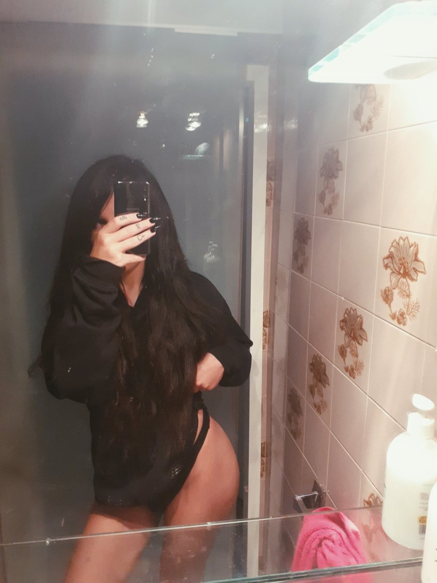 SelLayla's tweet photo. new to nsfw twitter :D

-22
-switch
-bi
-just made an onlyfans

rt&amp; like to be baby
#nsfwtwitter https://t.co/LQHSVJIb3Z