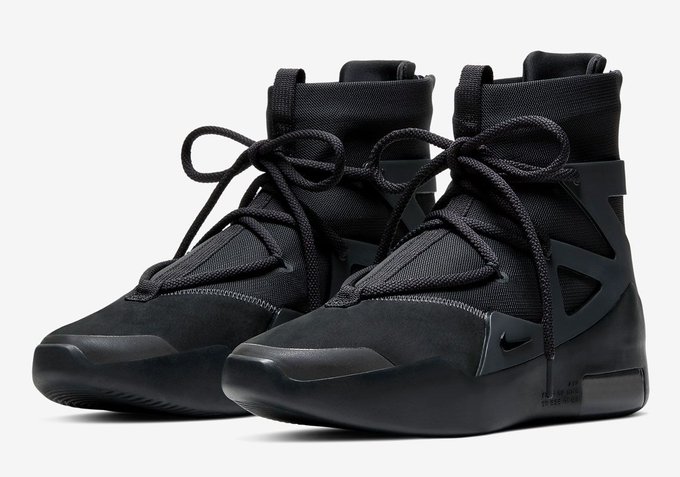 AOrginial's tweet photo. #Nike Fear of God 1 “Triple Black”
Release Date: April 25th, 2020
$350 
>  https://t.co/Nl6M5E6v85 https://t.co/UZDEMKCI6E