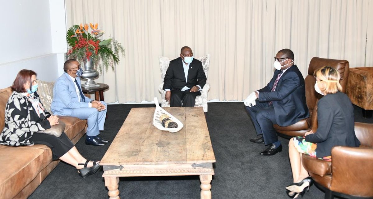 PresidencyZA's tweet photo. #COVID19 | President @CyrilRamaphosa is this morning visiting sites identified as COVID-19 facilities in the @GautengProvince. These include the quarantine facility at the Nasrec Expo Centre, the Johannesburg Central Food Bank &amp; Charlotte Maxeke Academic Hospital. #CoronaVirusSA https://t.co/ZrhzNWtnar