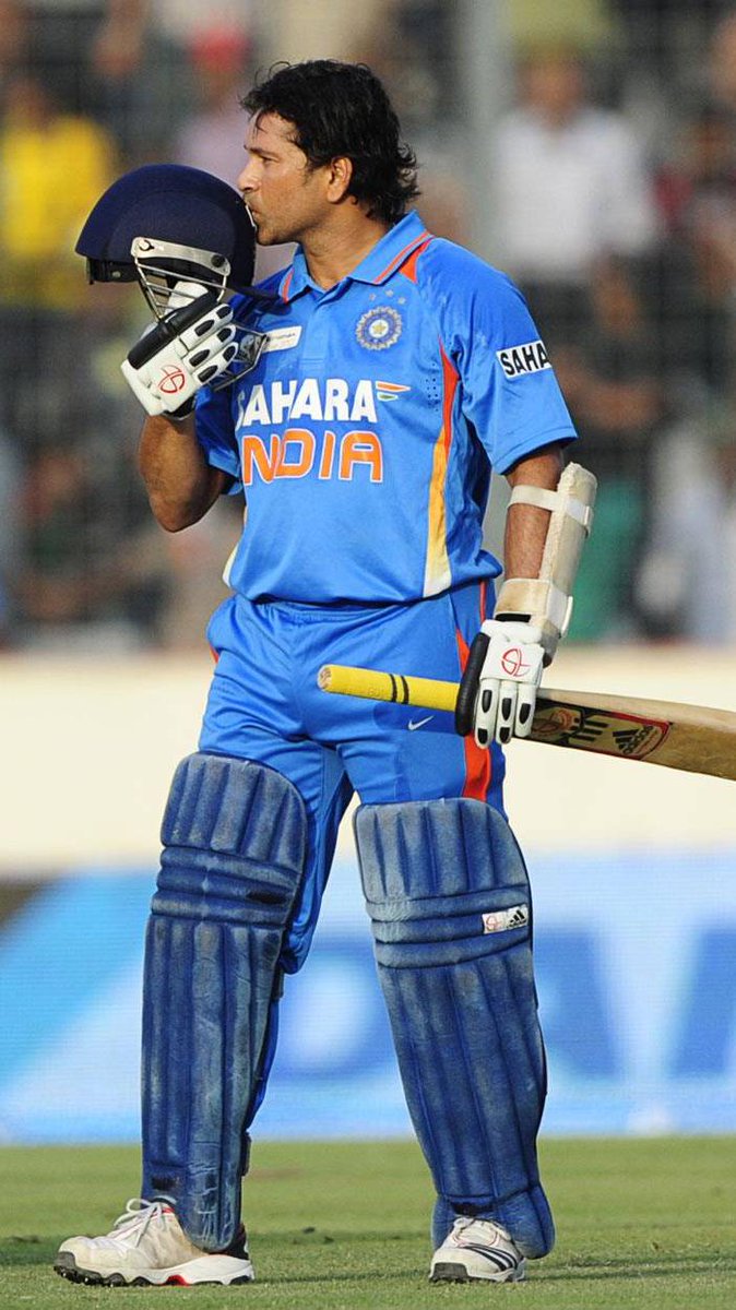 At the age of 38 :  @sachin_rt became the first player to score 100 international hundreds. #HappyBirthdaySachin