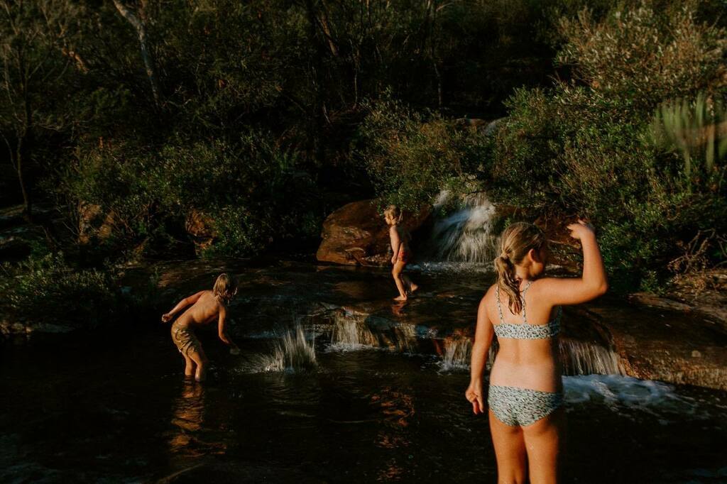 dgerl's tweet image. Looking the other way,
from that shot yesterday. 
To the tune of TLC singing, “don’t go chasing waterfalls”. #earthdayeveryday #earthday2020 #guringaicountry #garigalcountry instagr.am/p/B_WoJ1JDLUY/