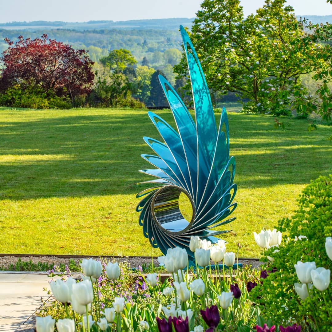 davidharber's tweet image. In celebration of #InternationalSculptureDay we would like to remind ourselves of the importance of art in our lives. Art is culture, joy, and a way to transmit feelings without using words. Likewise, sculpture is a gift to the senses. A way to stimulate and nourish our soul.