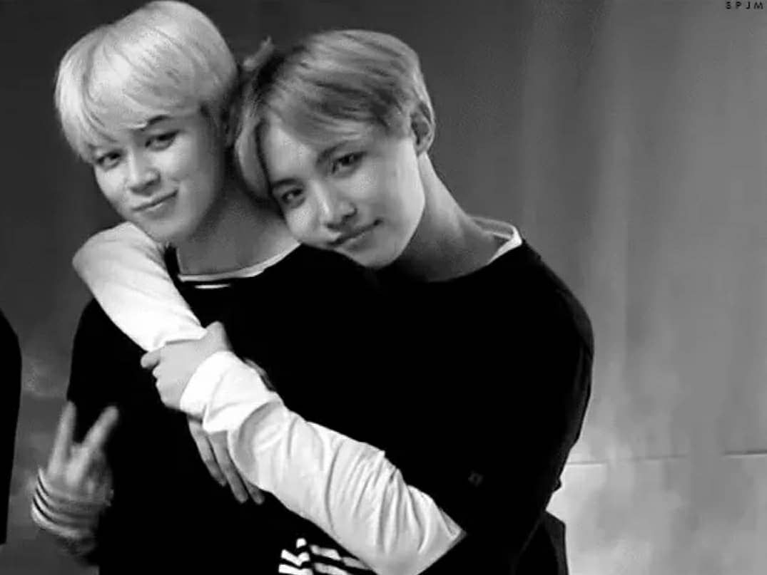 especially these past two years, sharing our bts journey and the paris concert weekend, has been beyond amazing. you're my sunflower and the most wonderful friend. jihope adore you and pss but all of bts told me to send you hugs on their behalf. so feel hugged birthday girl