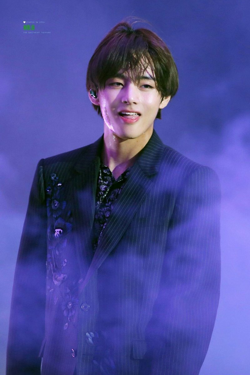 random kim taehyung photos (hard stan edition) : a thread-ctto for the photos-