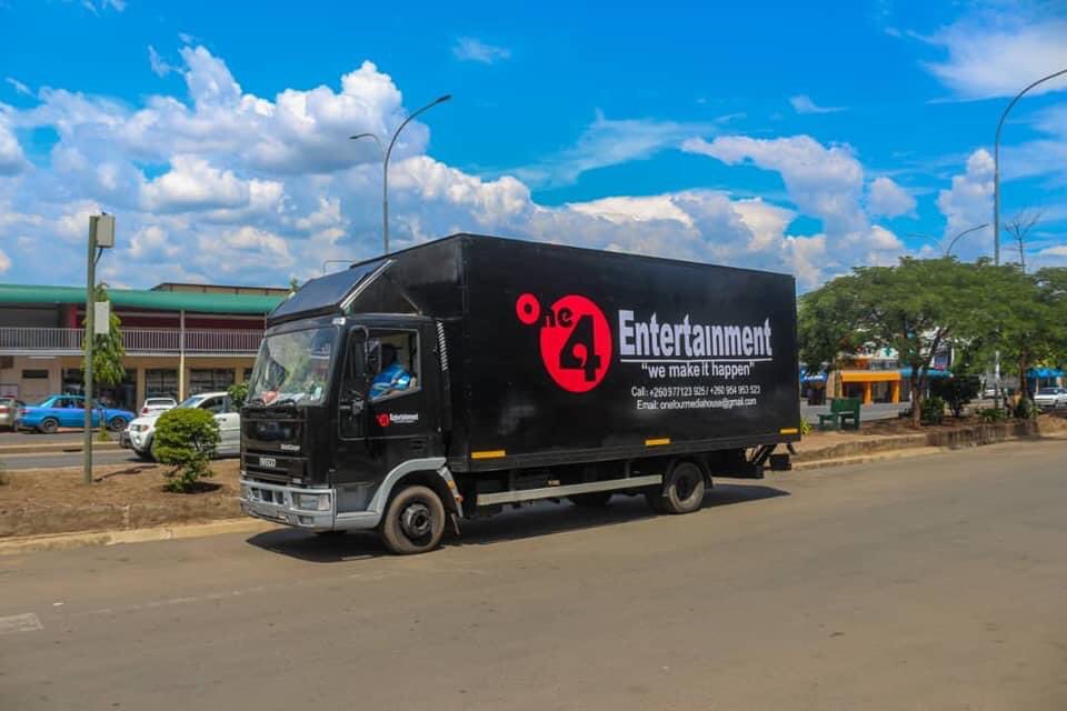 OneFourMediaZM's tweet photo. "We are excited about the Future".
This phase will surely pass. 
Stay Strong, Stay Positve and Believe. Let's keep Practicing Social distancing, Wash our hands regularly and keep Sanitizing.

#onefourentertainment#
#wemakeithappen#
#soundstageandlighting# https://t.co/4js3airANY