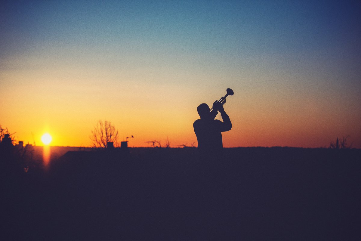 nationaltrust's tweet image. Experience dawn with live online music as daylight sweeps across the UK on Saturday 16 May: ow.ly/u2IO30qA7Fi
Sign up to take part in the mass-participation artwork by @nonzeroone with composer James Bulley, as #DawnsLive connects people from John O’Groats to Cornwall.