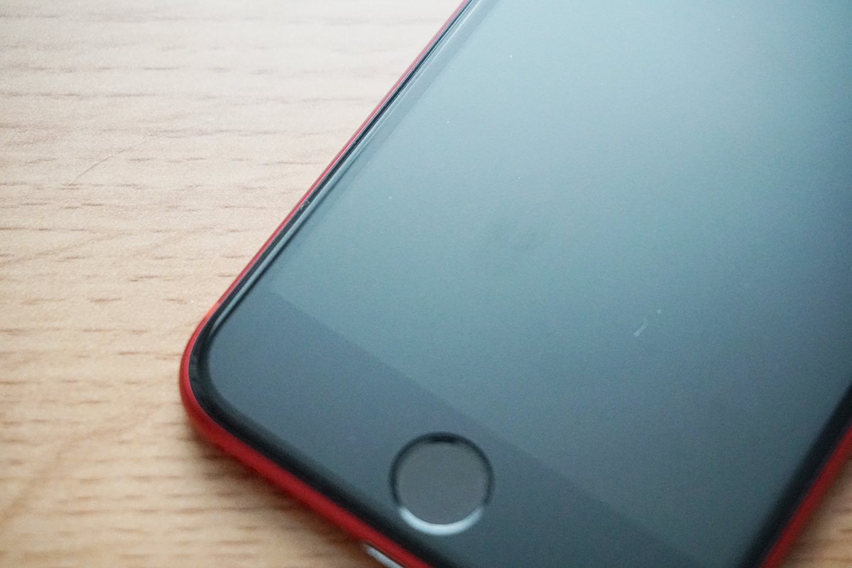 Iphone Se フィルム探し 浮く 問題 Togetter