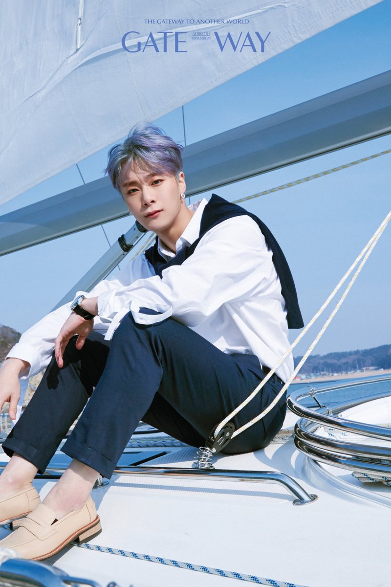 fantagiomusic_'s tweet photo. [#아스트로]
ASTRO 7th Mini Album <GATEWAY>
Official Photo - ANOTHER WORLD ⛵

2020. 05. 04 6PM
Coming soon 🚪

#ASTRO #GATEWAY #Knock #널찾아가 #MOONBIN https://t.co/p91rIeDjBP