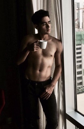 AndPinoy's tweet photo. Hotness Overload #YasserMarta
#HotorNot!? https://t.co/gCzqlgRKMM