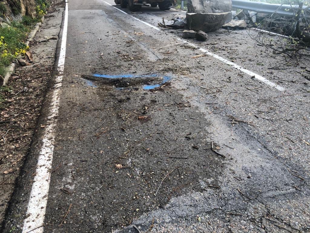 ✅ Situació normalitzada a la N-260a que uneix les localitats d’Olot (<a href="/Olotuit/">Ajuntament d'Olot</a>) amb Ripoll (<a href="/nacioripolles/">NacióRipollès</a>). Hi ha hagut una esllavissada enmig de la carretera.