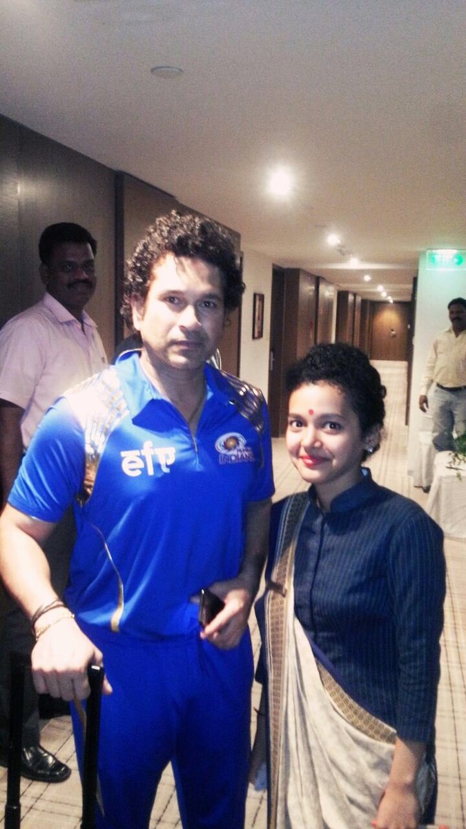 PrajaktaParab14's tweet photo. God of cricket 🏏 Happy birthday #masterblaster @sachin_rt 
#godofcricket #sachintendulkar #love #humble #amazinghuman https://t.co/giemAeV6f2