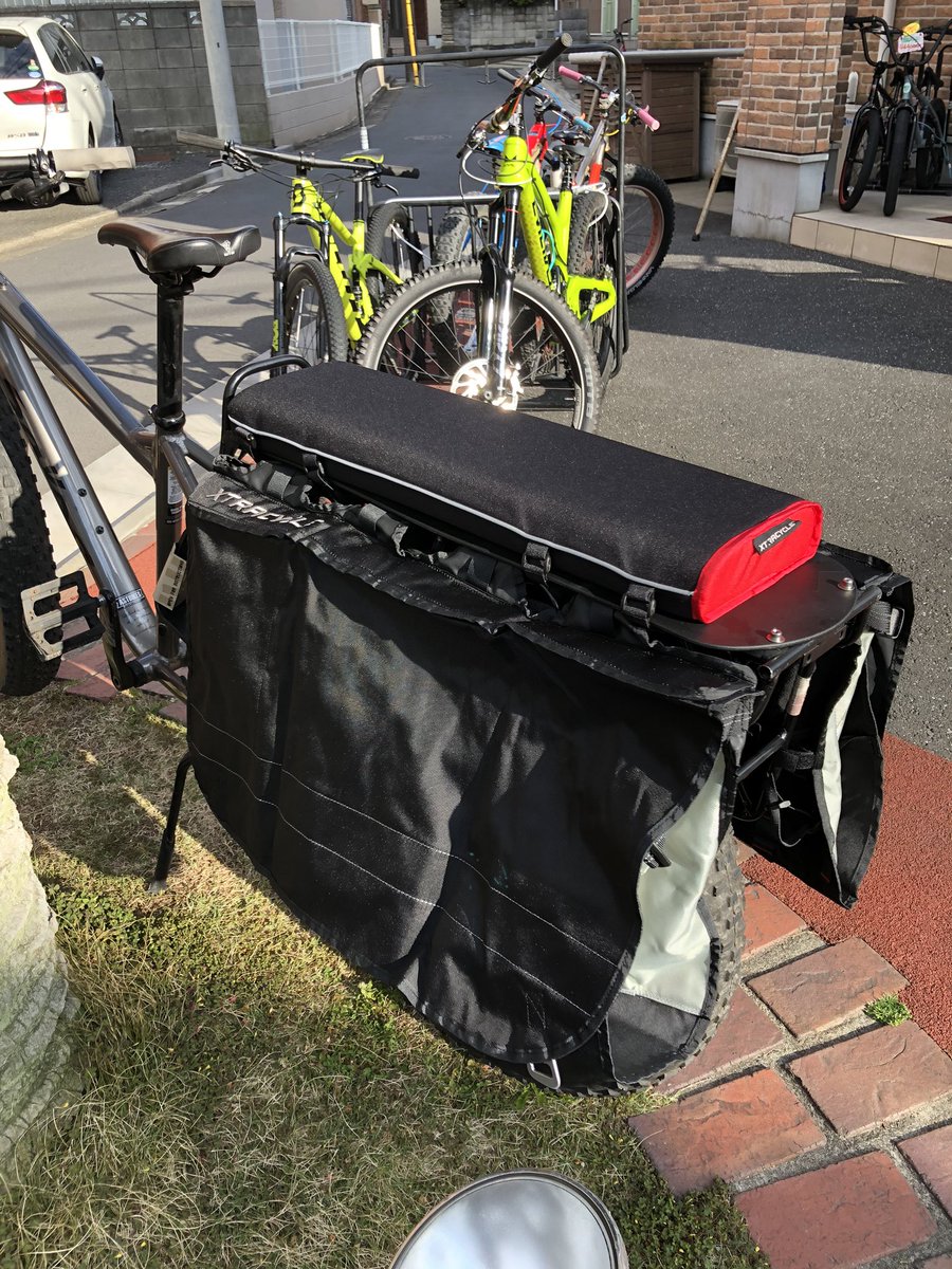 astbikes's tweet photo. #salsacycles 
#rideandsmile 
#blackborow 
#xtracycle 
#magiccarpet
#x2cargobikebags
#flitedeck 
#strrups
などを加工して取り付け完成
これで #ビックダミー と同じように使えますね。楽しんで下さいね。
#いのこラーメン 
#astbikes
#astforest 
#光が丘公園
#練馬
#成増
#板橋
#和光市
#秩父市 https://t.co/TMR2jswxsr