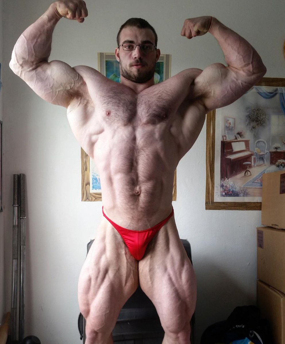 Homme body #DaniKaganovich #beefsighting #bodybuilder #hairy #flexfriday #r...