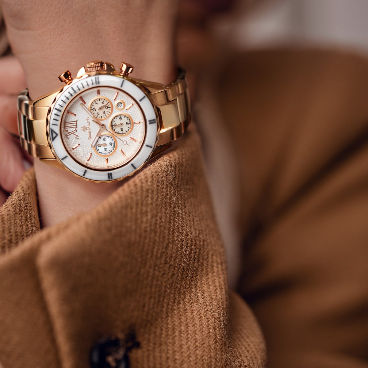 ReneMouris's tweet photo. Rose gold coloured #DeamI collection is born to adorn every daily outfit.

Discover the full collection on https://t.co/VPlPXv8hY7.

#Stylish #Watches #WatchforWomen #LadiesFashion #ForHer #ReneMouris #SummerStyle #Chronograph #CasualStyle #BestGift #ForMother #CeramicBezel https://t.co/Ox76jSoDfz