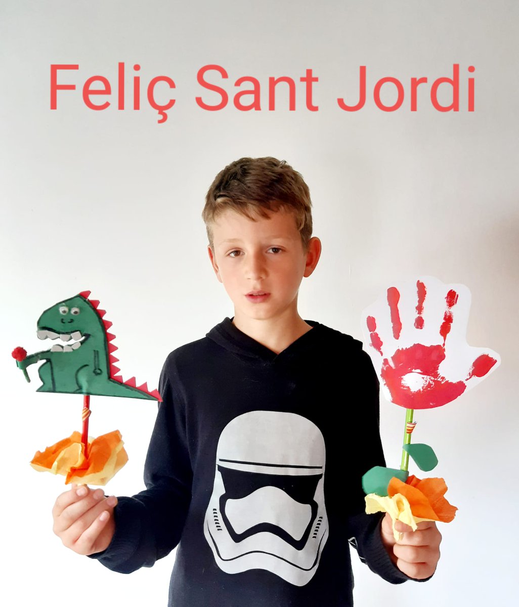 L'Aleix escoleta i l'Abel benjamí B, fan arribar les seves felicitacions de #SantJordi, moltes gràcies
Cap jugador és tan bo com tots junts!! 1+1=3
#DiadadeSantJordi #somPremiàdeDalt #somGrociBlau #CEPremiàdeDalt #CEPremiàdeDaltConfinat #PremiàdeDalt #Catalunya #santjordiconfinat