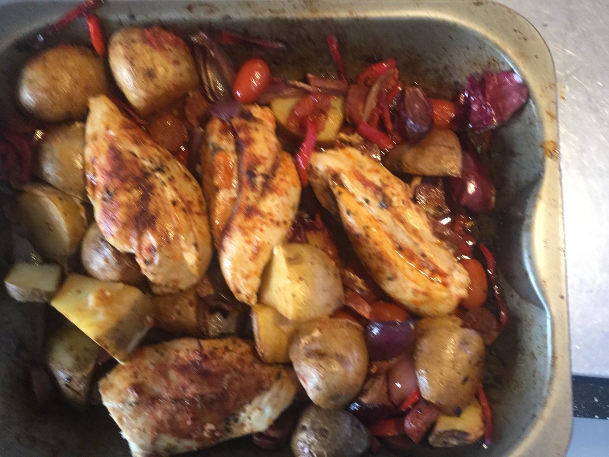 BedesKnights's tweet image. Mr and Mrs Waterhouse ran their 'Cooking with The Waterhouses' activity yesterday afternoon- Chicken and Chorizo Bake. Tom H's from Knights is the future House Chef #bedes #remotecooking