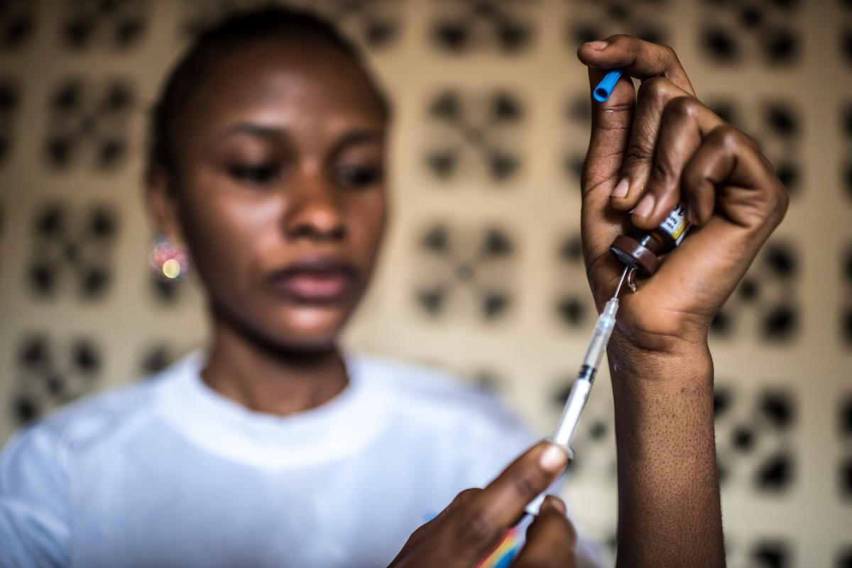 PeterWa65237388's tweet photo. We don’t have a vaccine for #COVID19 yet, but 1 in 10 children are still at risk from preventable diseases like #measles &amp; #meningitis.

Vaccines save lives 💉 👨‍👩‍👦

#VaccinesWork #WIW2020 https://t.co/fiK9Qt2puq