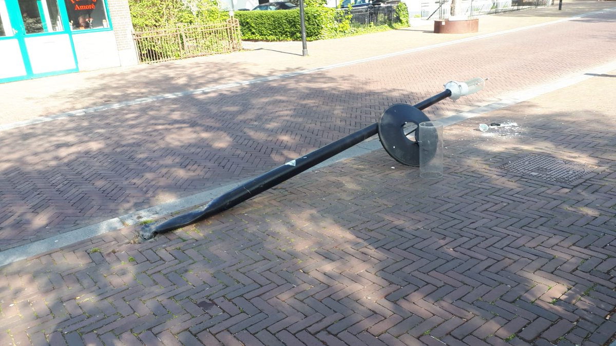 Wijkagent Rene Nieuwenhuizen tweet media