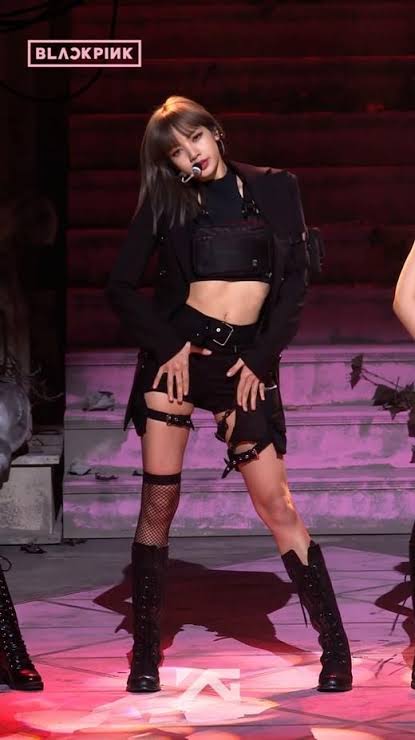bornartistmang's tweet photo. Another Achievements to my babies today. Lisa reach 6M likes on a Instagram posts make her 1st kpop idol to reach it and hoseok 1st and only Korean Soloist on Spotify reach 3M followers. #LISA #리사 #JHOPE #제이홉 #LISA6MLikes #Jhope3MSpotify @ygofficialblink @BTS_twt https://t.co/EazJYBXXVJ