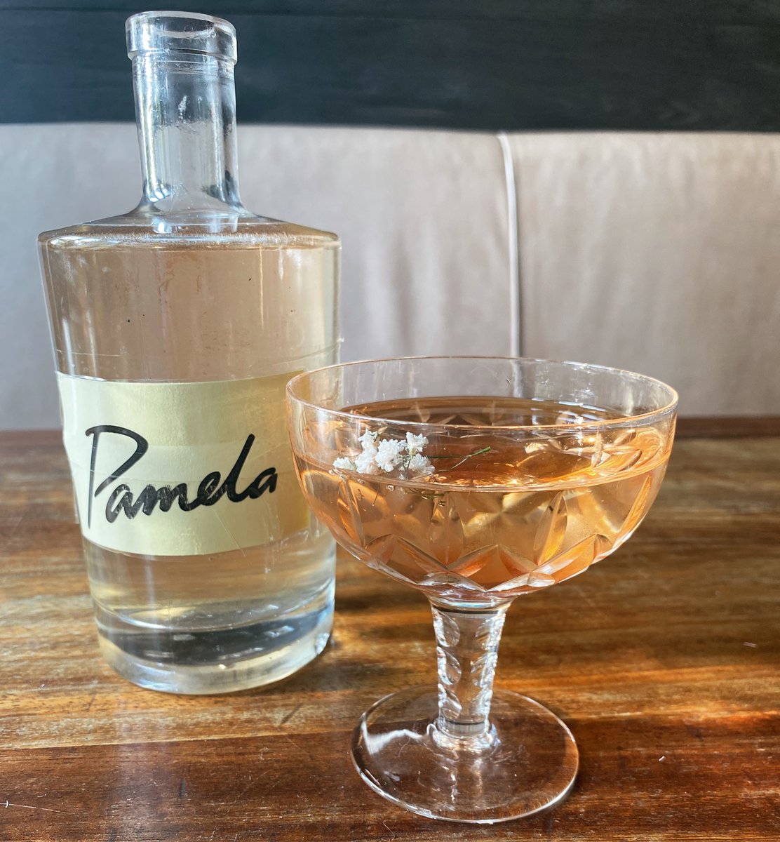 If you order before 4pm you can have drinks delivered to you TONIGHT!

Try our Elderado, a seasonal martini made with apricot infused gin, elderflower and verdejo.

pamelabar.com/shop