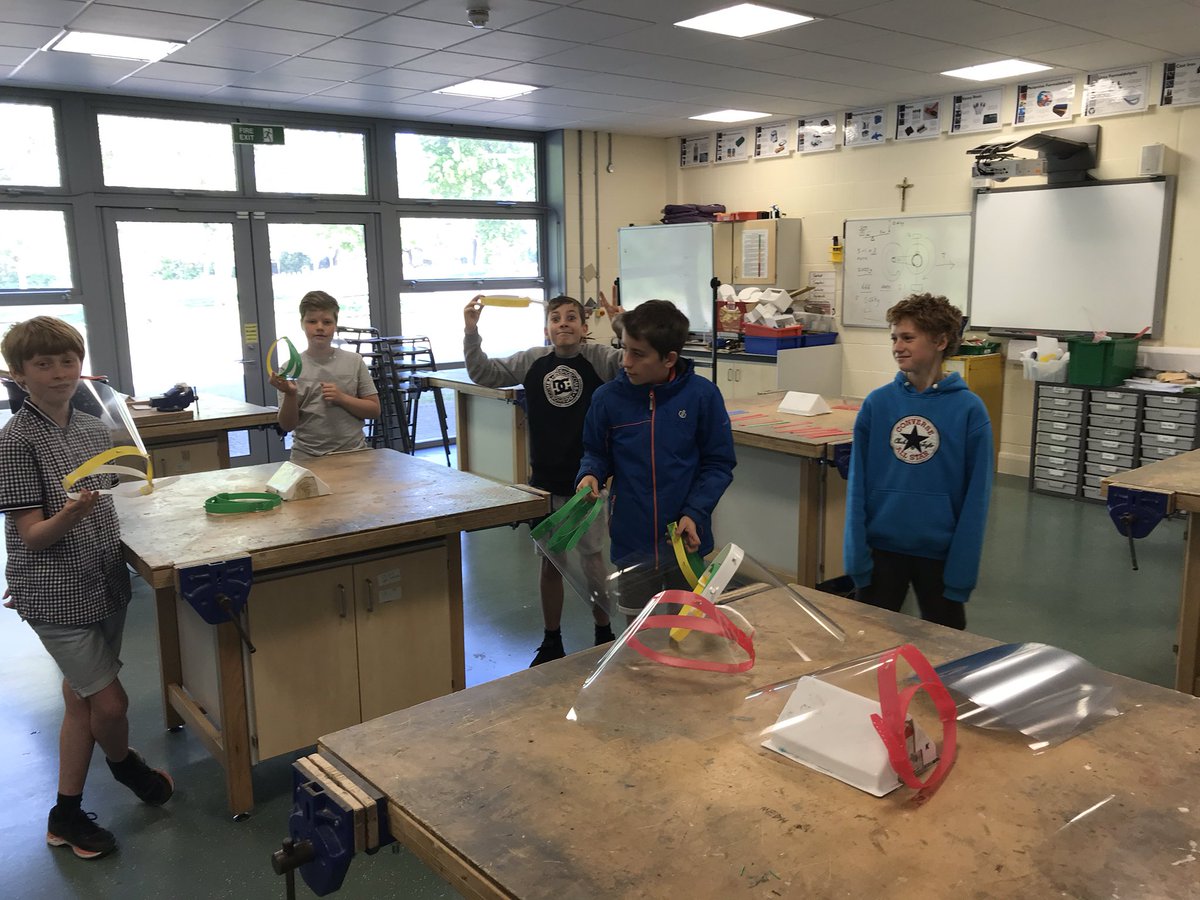 CNCS_DesignTech's tweet image. Great teamwork this morning from our keyworker students. It’s amazing how much you can achieve when you work together! Another 40 visors made and dropped off at Hove Town Hall. @CNCSMsJarman @CNCS_Year7 @CNCS_Year8