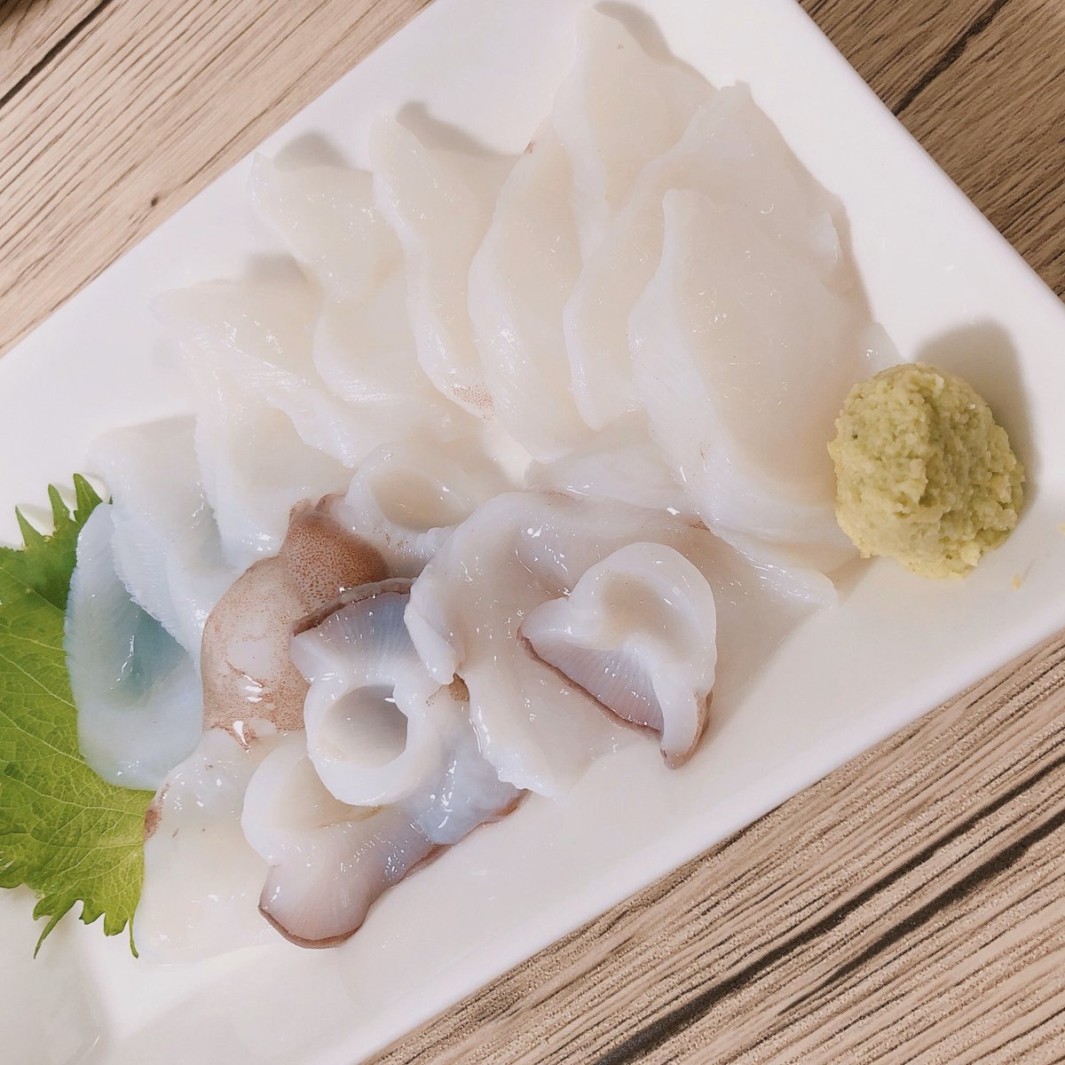massy924's tweet photo. 宅飲み。

#家飲みを楽しもう #ステイホーム #マグロ赤身 #勝田商店 https://t.co/VYEyhIfVMe